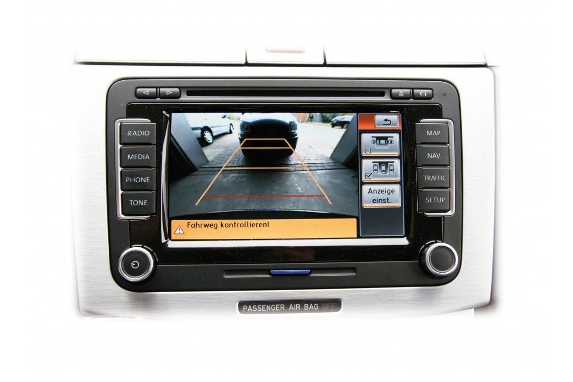 Rear view camera retrofit for VW Passat B7 Variant