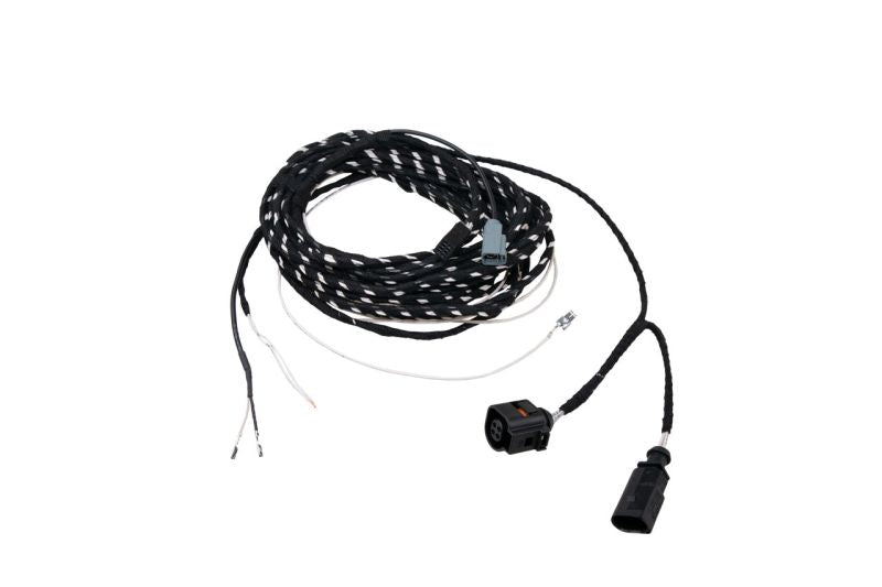 VW Passat B8 original reversing camera