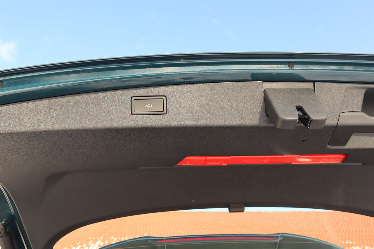 Retrofit kit for electric tailgate for VW Tiguan CT