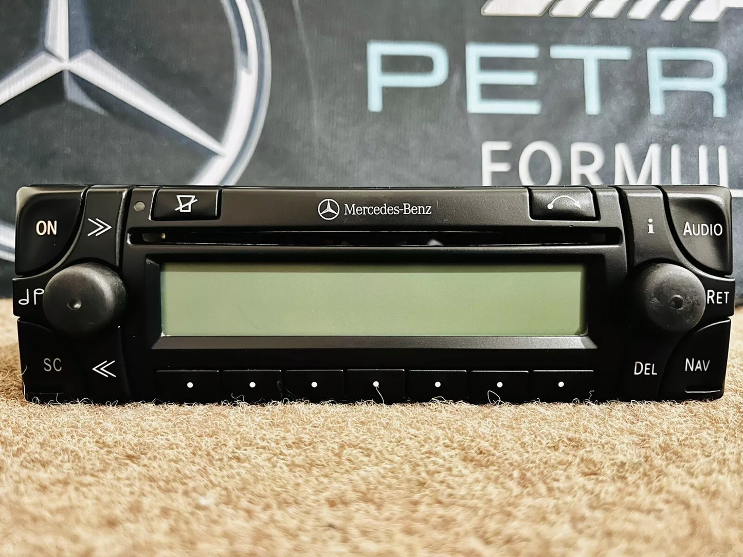 Mercedes BE 4716 Bilstereo