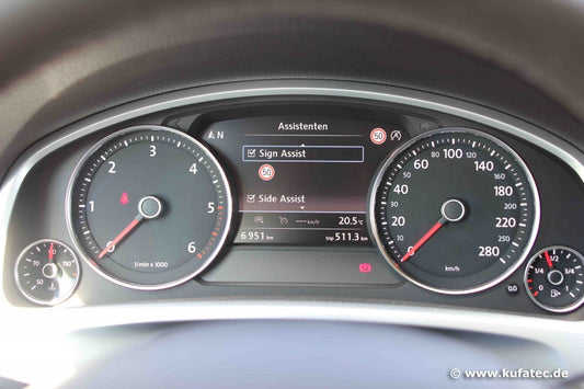 Traffic sign recognition for VW Touareg 7P