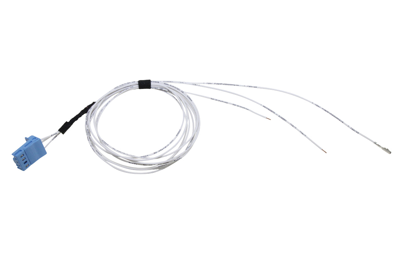 En sidovy av en JBL-högtalare, som visar högtalarens monteringsram, ventilerad struktur och den metalliska magneten på baksidan.