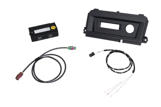 Complete set USB Hub for Audi Q8 4M