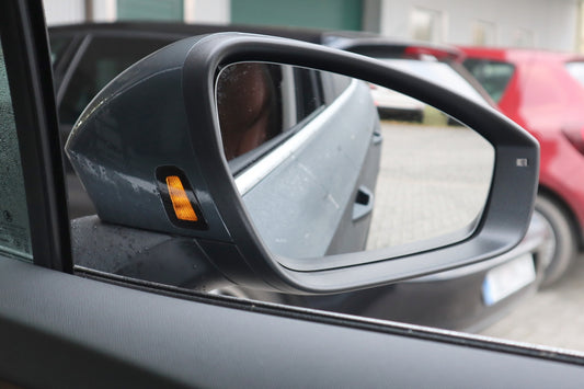 Lane change assistant incl. rear traffic allert for Skoda Enyaq 5A