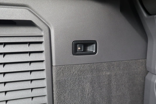 Switch for swiveling trailer hitch (towbar) for VW ID-Buzz EB, T7 ST