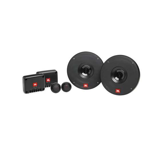 En uppsättning högtalare från JBL, inklusive två stora högtalare, två mindre diskanthögtalare och två delningsfilter, alla med en svart design och JBL-logotypen synlig på komponenterna.