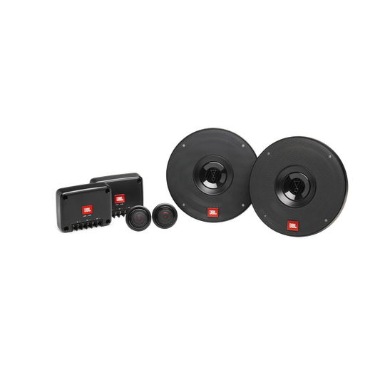 En uppsättning högtalare från JBL, inklusive två stora högtalare, två mindre diskanthögtalare och två delningsfilter, alla med en svart design och JBL-logotypen synlig på komponenterna.