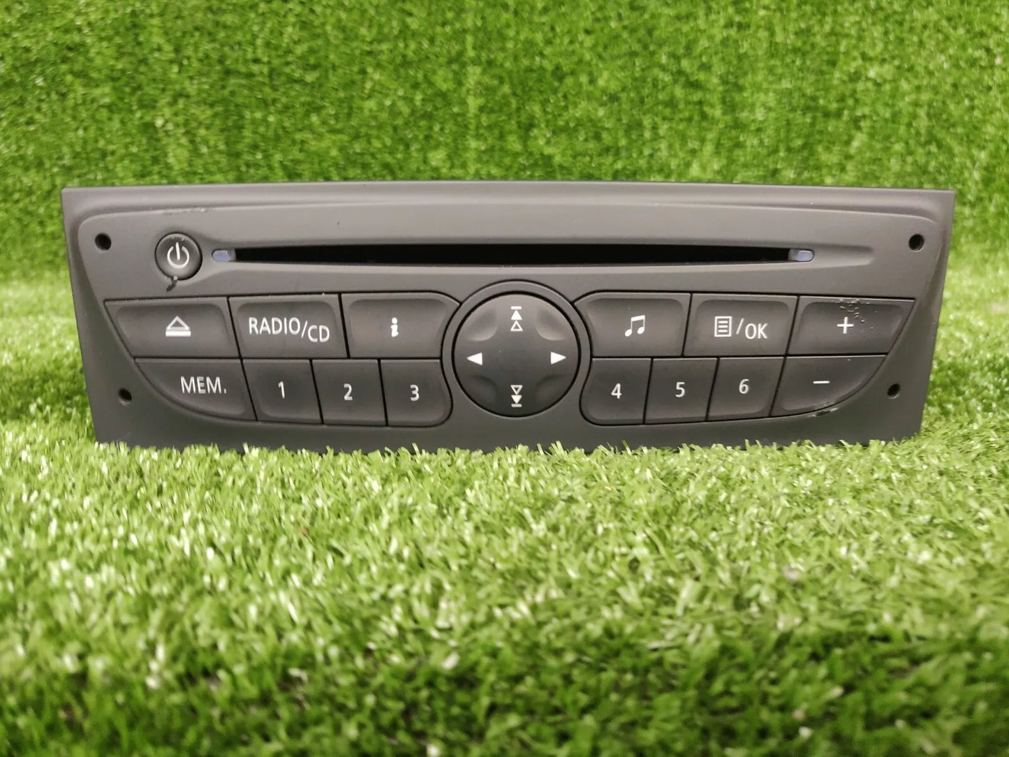 Renault 2811 500 38R Radio/CD