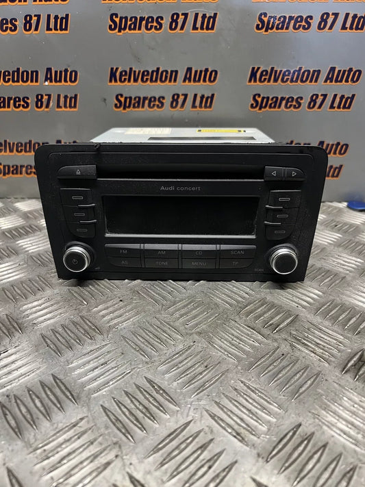 Audi 8P0 035 186 G Radio/CD
