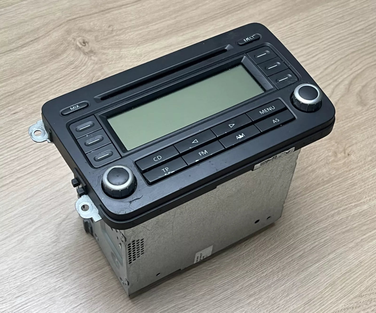 VW RCD 300 Radio FD 2604 HW 010 SW 0021