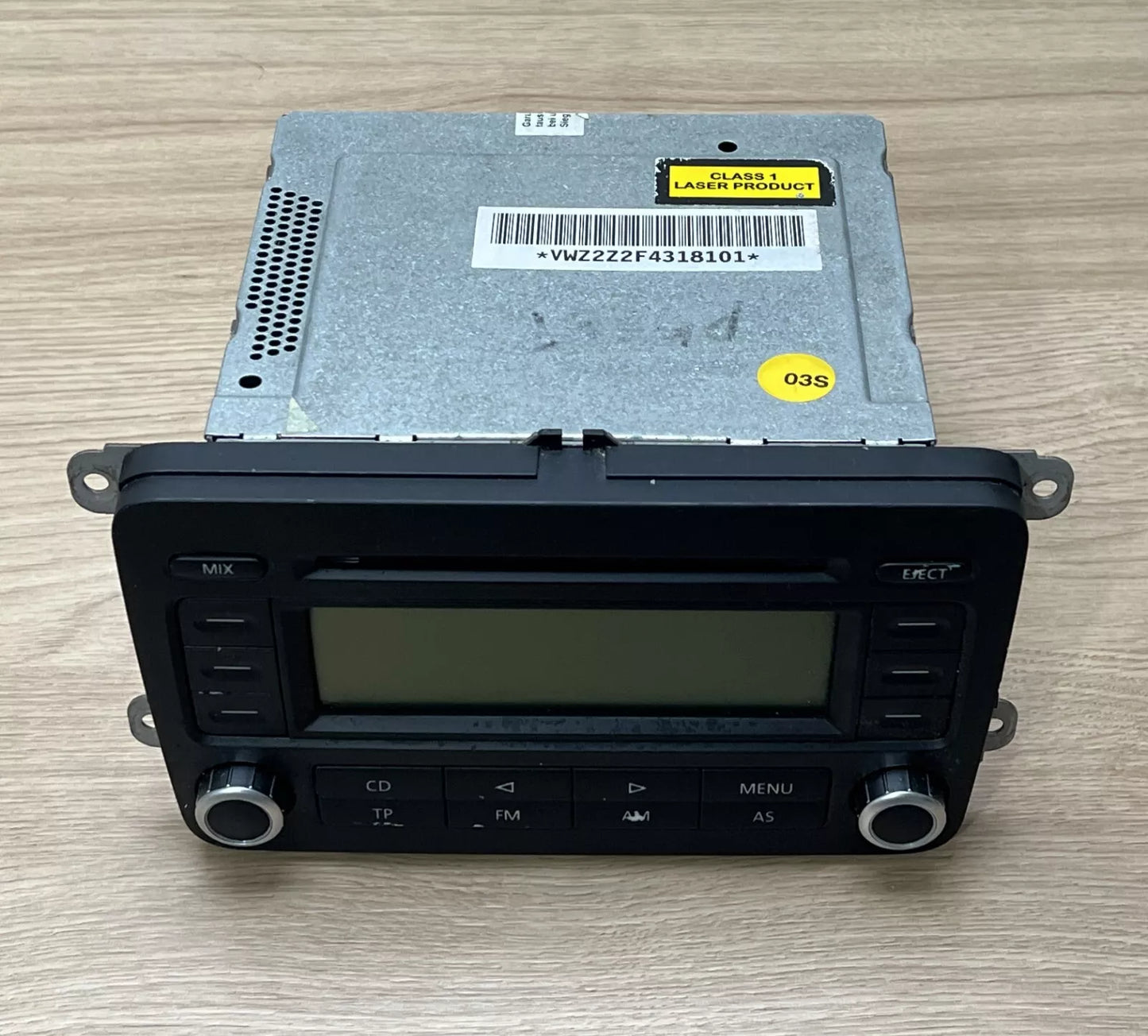 VW RCD 300 Radio FD 2604 HW 010 SW 0021